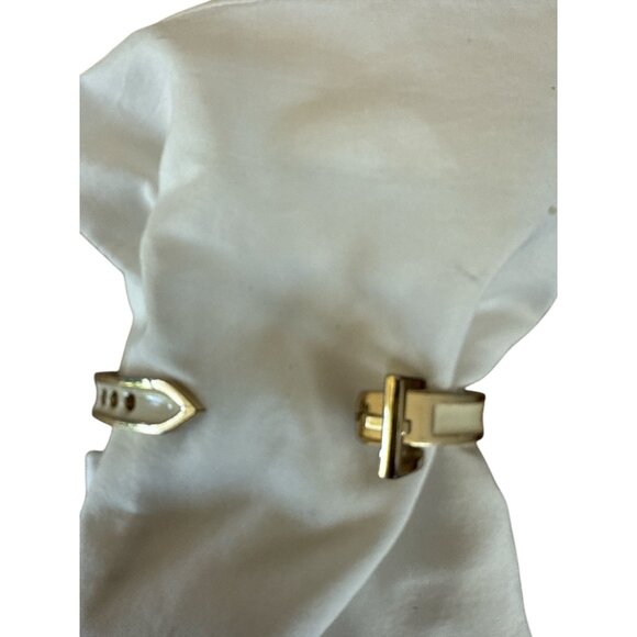 Vintage Gold-Tone Belt Buckle Design Bangle Bracelet With Cream Enamel Accent - Picture 4 of 6